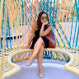 Meet your Posher, Gabriela